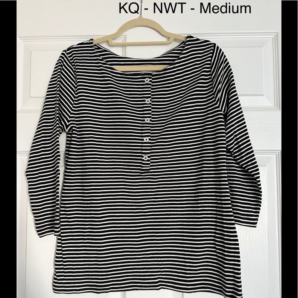 Kate Quinn Momma Top NWT